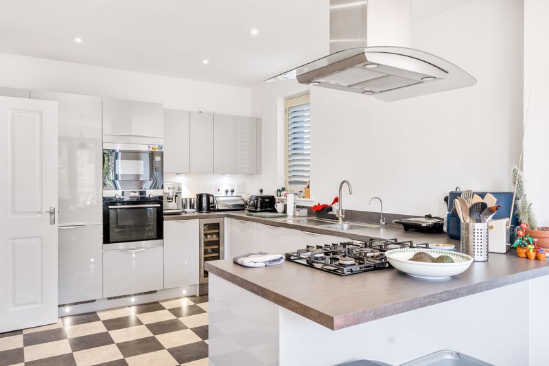 Kitchen- click for photo gallery